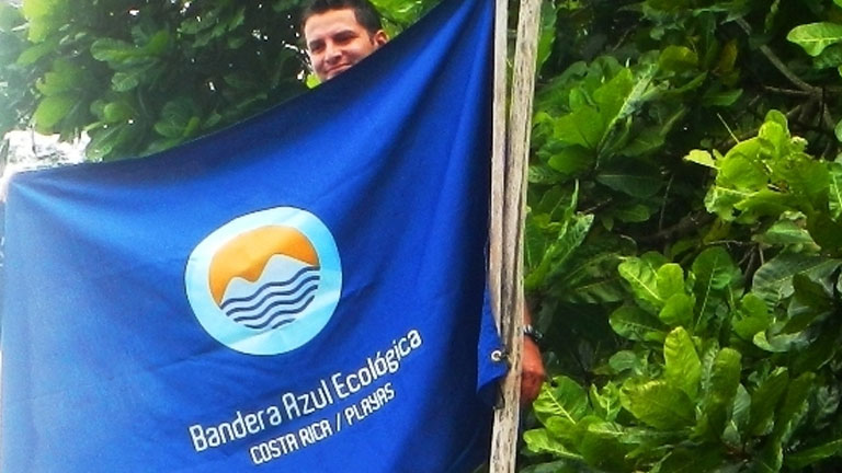 Nicuesa Beach received the prestigious Costa Rica Ecological Blue Flag Award this year for the 7th time