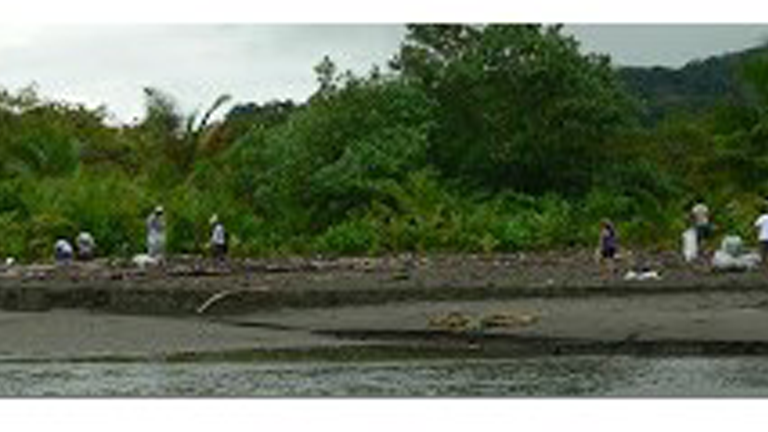 Beach Cleanup in Puntarenitas Coinciding with the International Coastal Cleanup