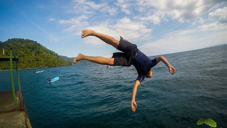 Happiness is vacation at Playa Nicuesa Rainforest Lodge, where you don't need to be online to have fun.