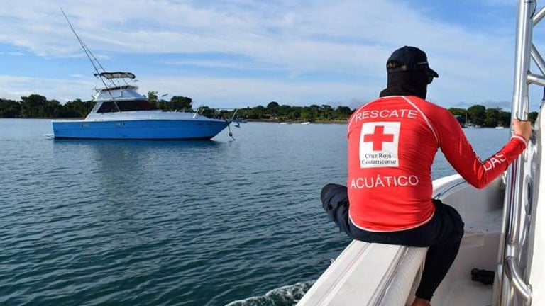 Swimmers in the Golfo Dulce open water race were accompanied by rescue personnel